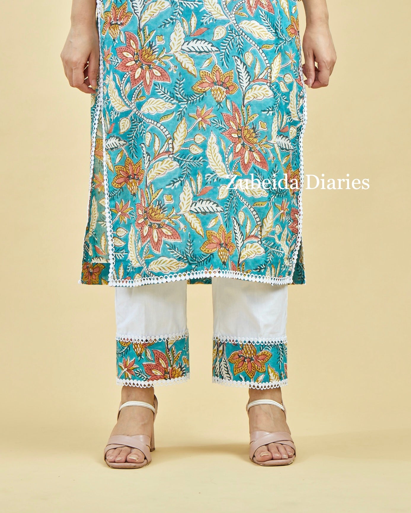 Kyra Lace Kurta Pants Set