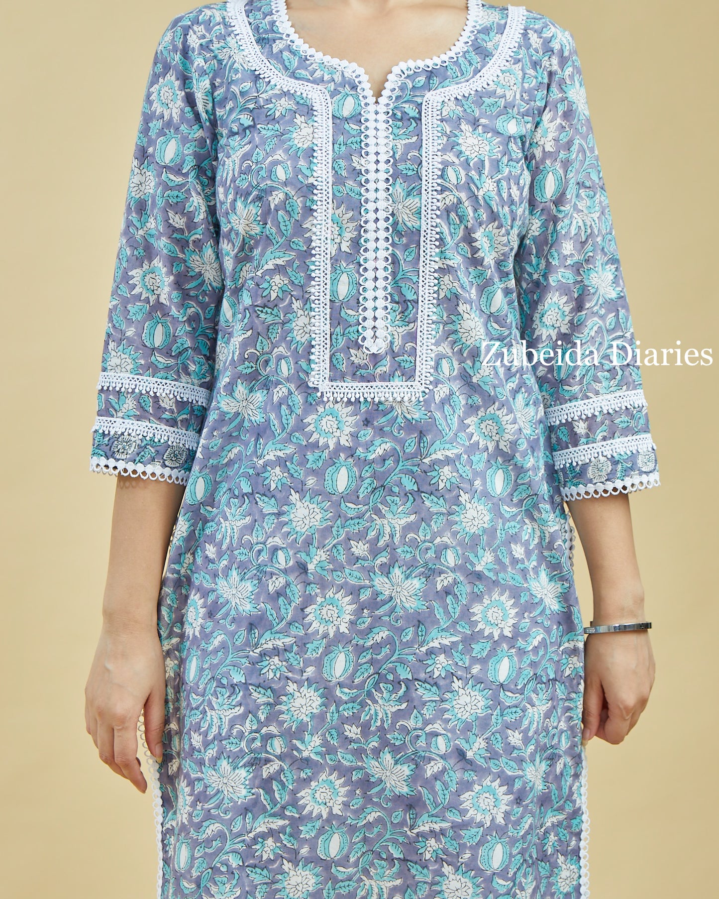 Kyra Lace Kurta Pants Set