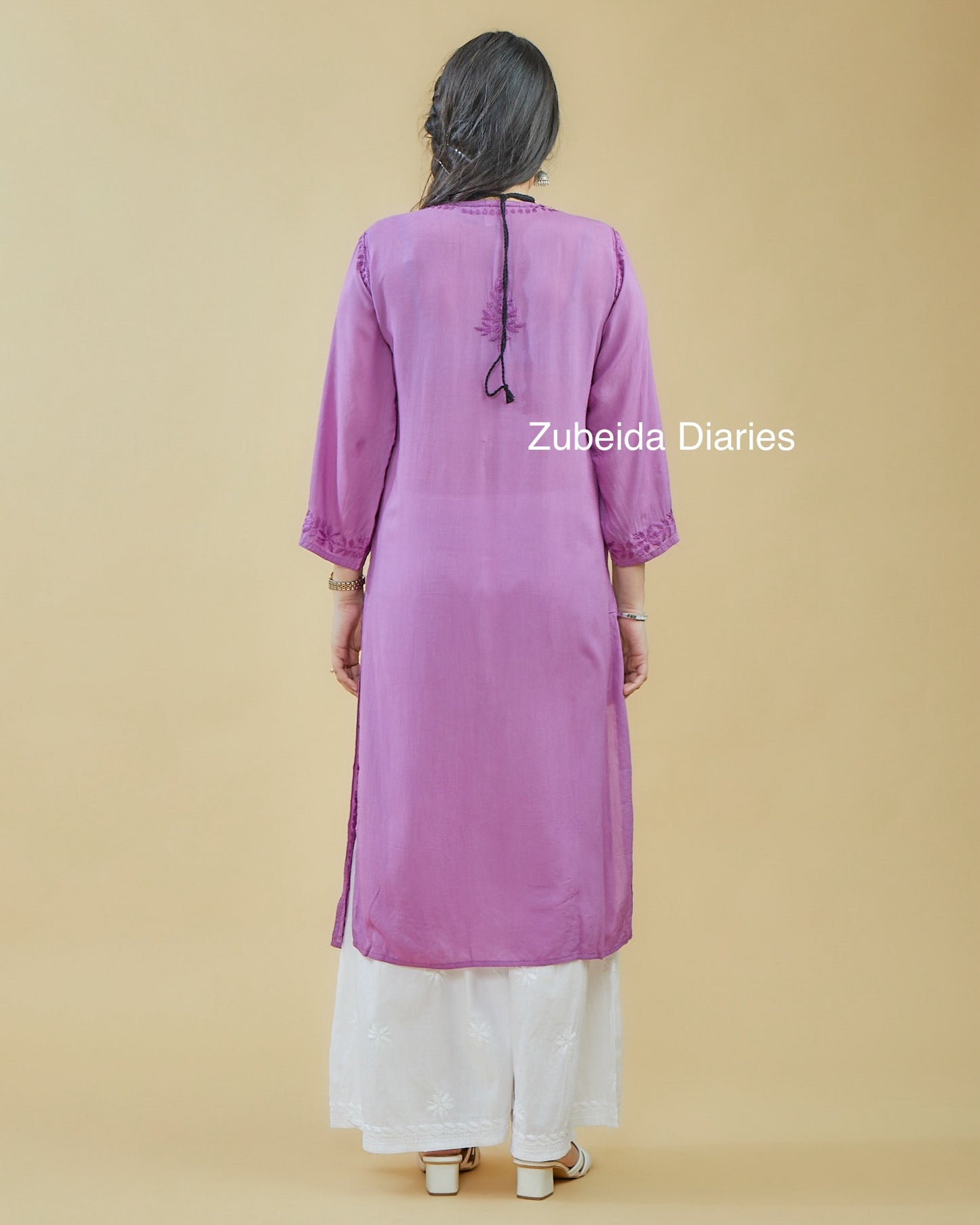 Monotone Modal Kurtas