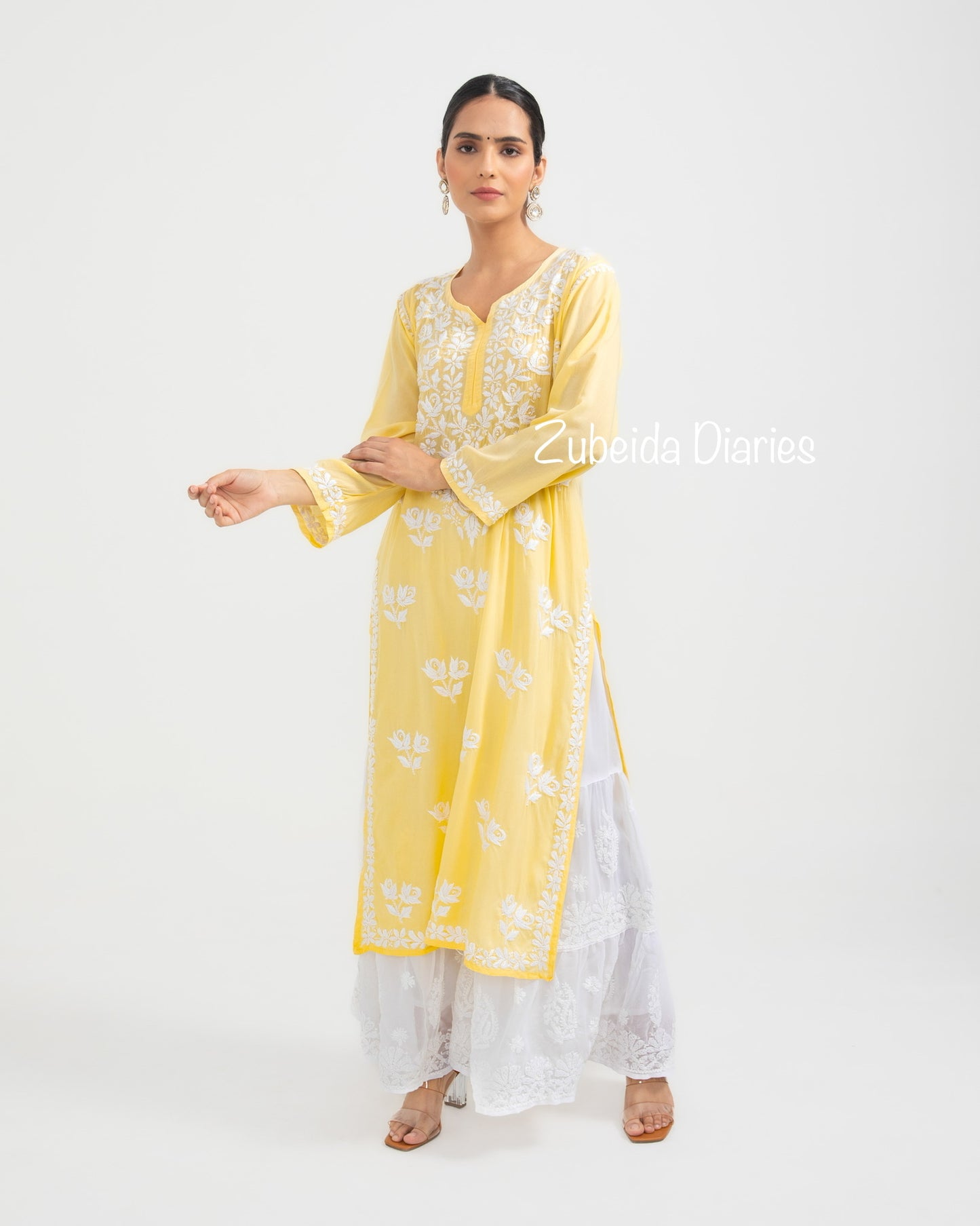 Ishita Dutt Seth in Nazakat Rose Modal Kurta