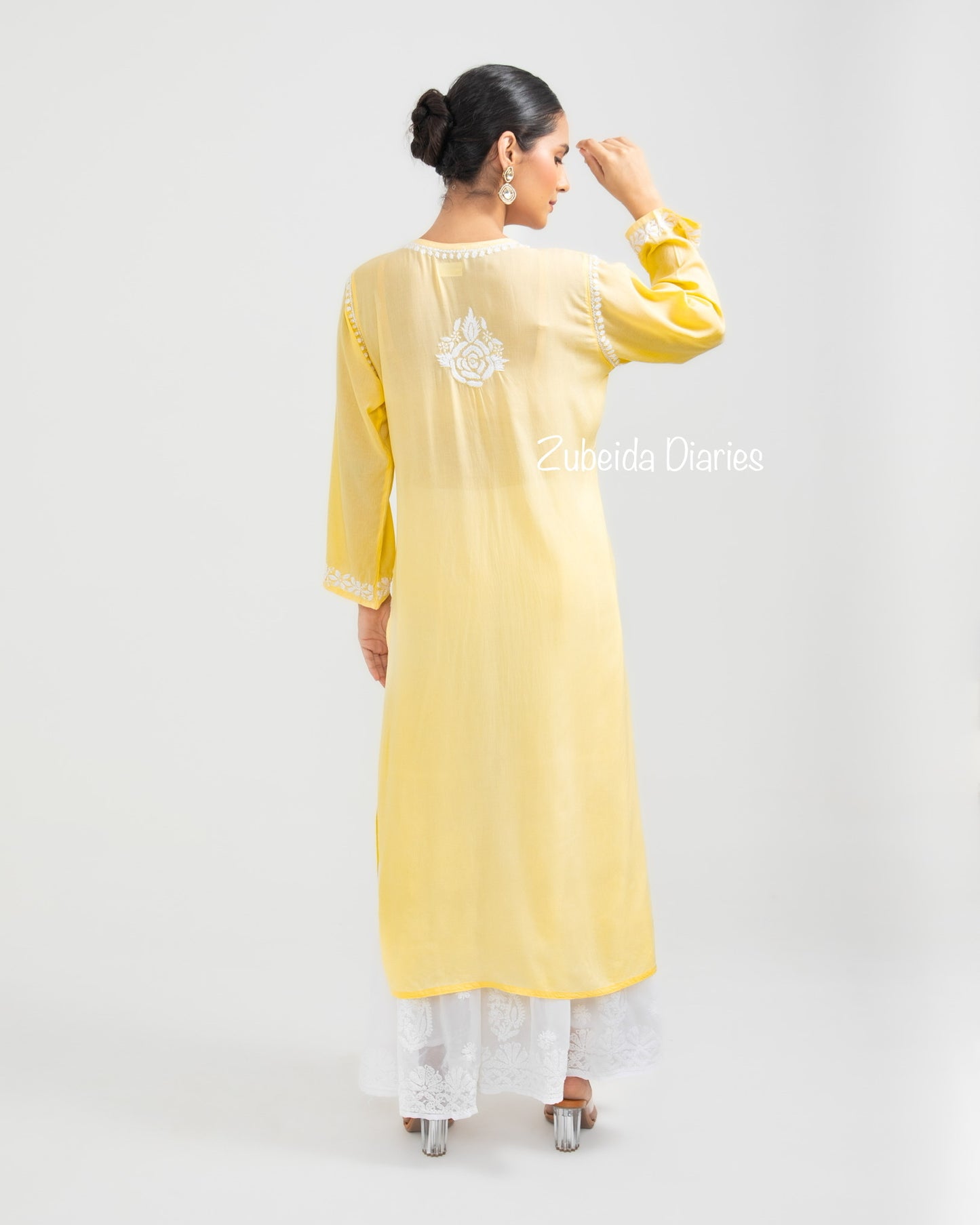 Ishita Dutt Seth in Nazakat Rose Modal Kurta