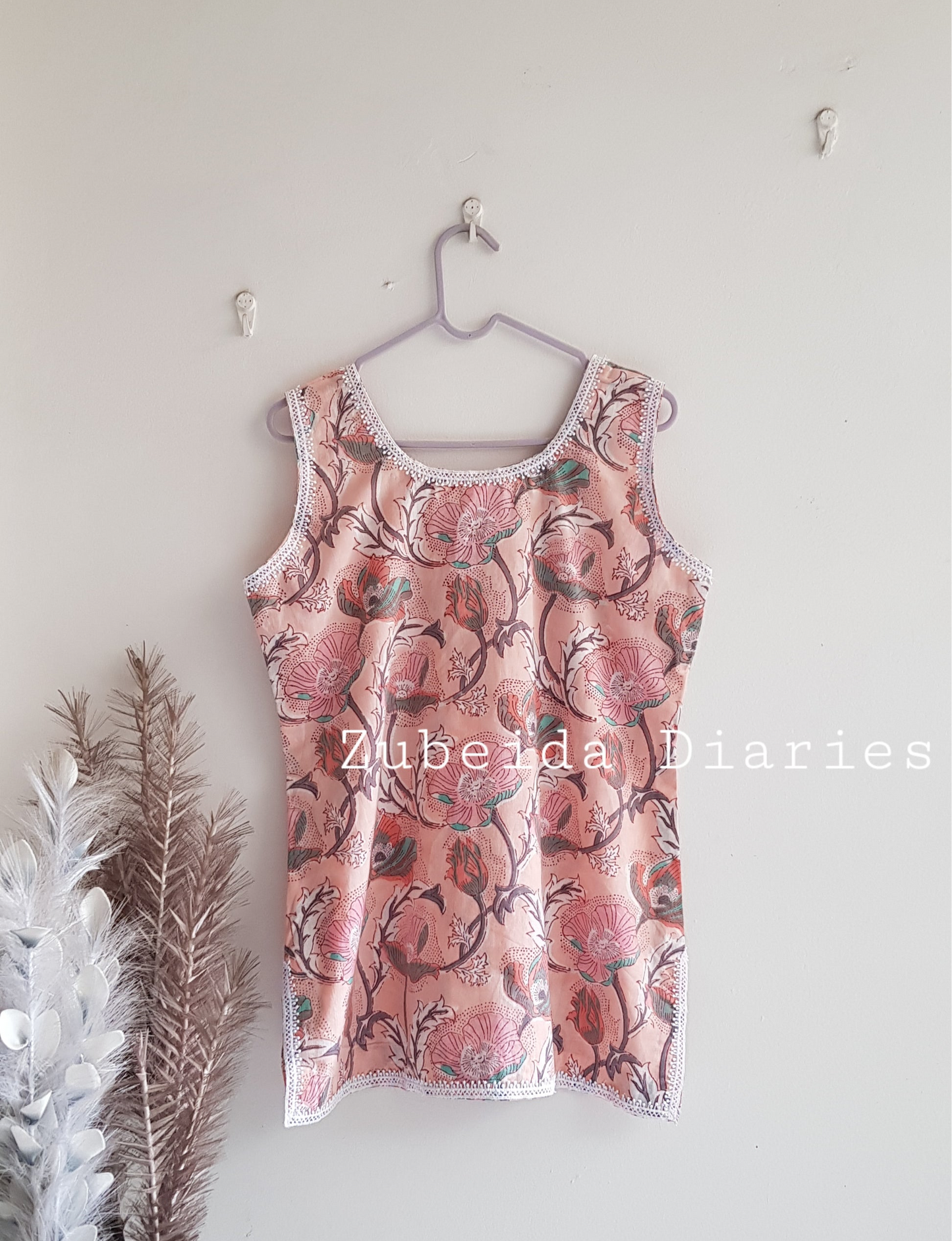 Sleeveless Cotton Lace Top - Peach