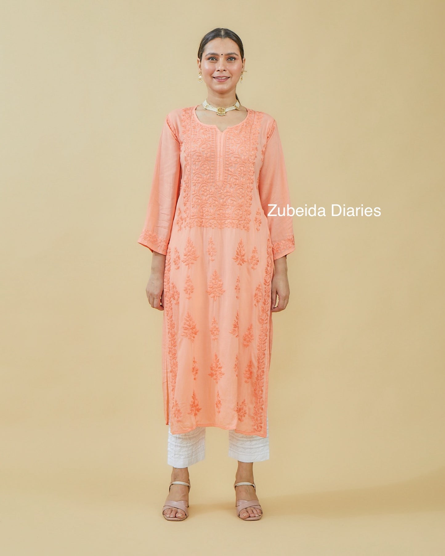 Monotone modal kurtas