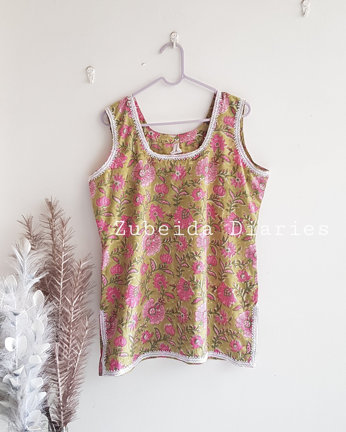 Sleeveless Cotton Lace Top - Lime Green