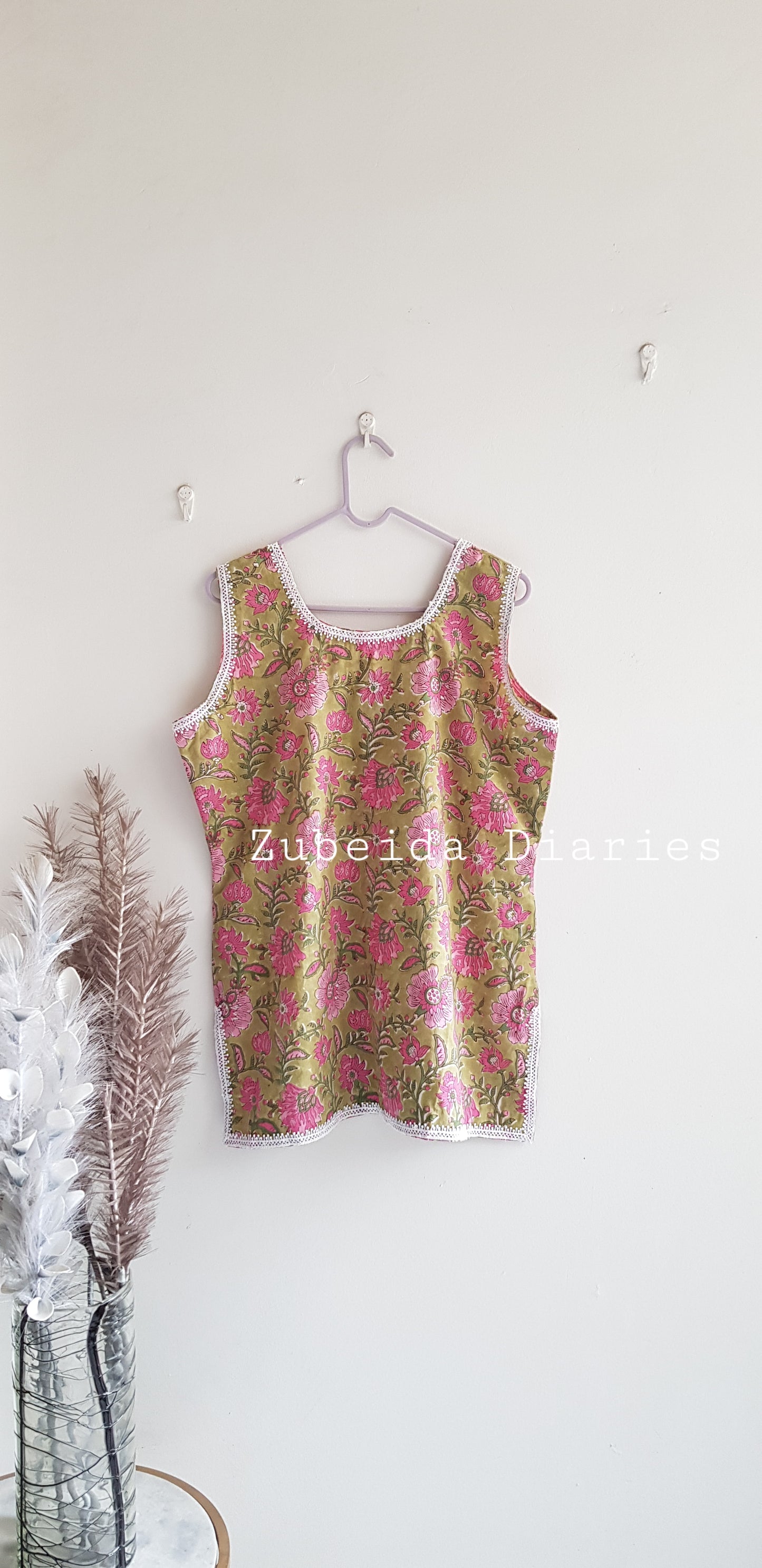 Sleeveless Cotton Lace Top - Lime Green