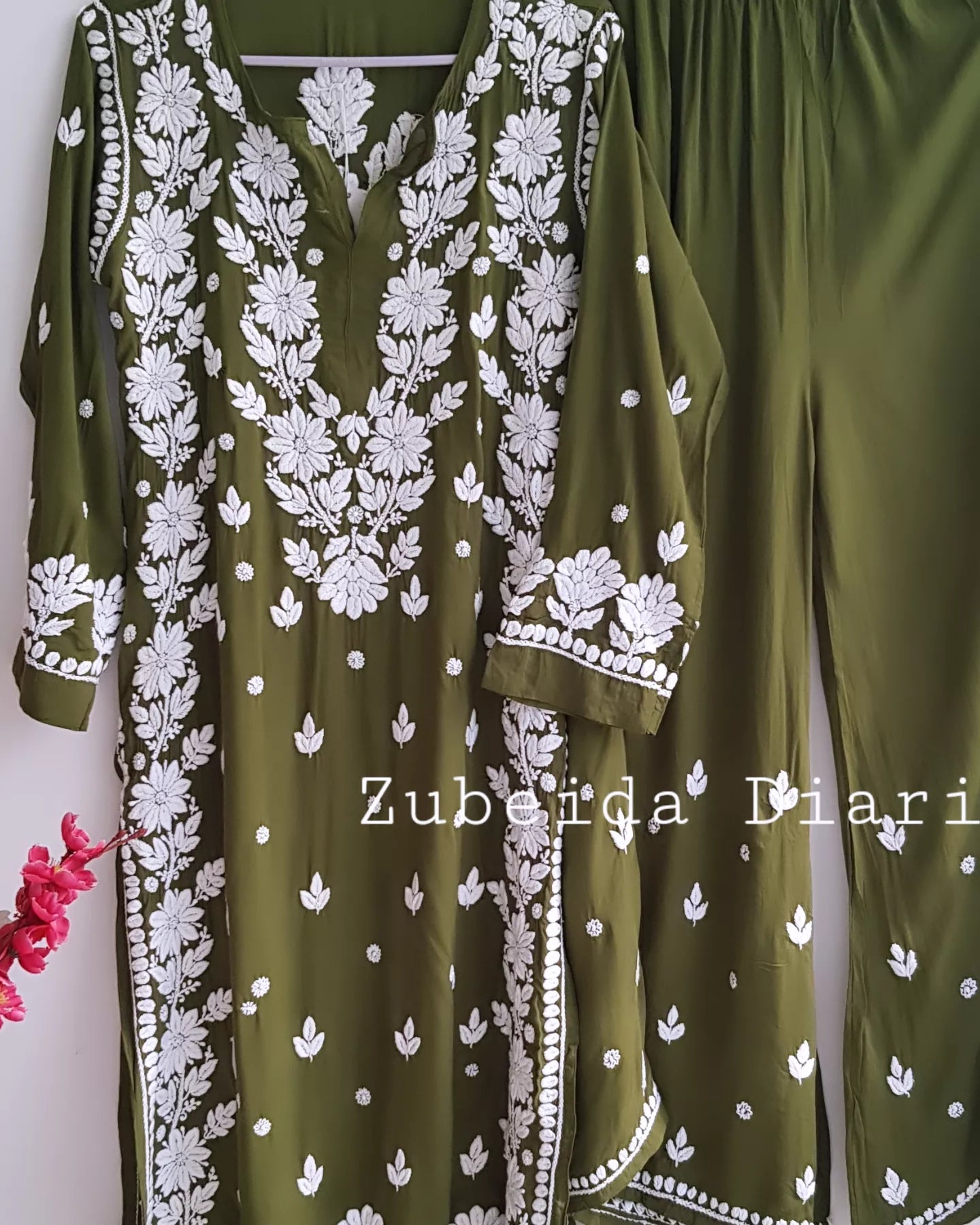 Zaha Modal Set in Olive Green